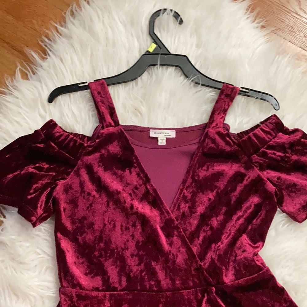 Velvet burgundy dress - Picture 2 of 4